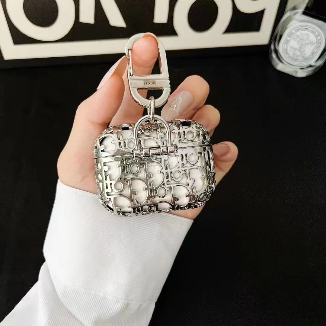 Dior AirPods Case Silver
