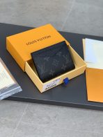Louis Vuitton Credit Card Holder