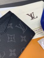 Louis Vuitton Credit Card Holder