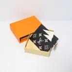 Women's LV card holder 2