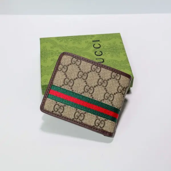 Bi Fold Gucci Wallet