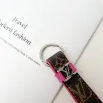 LV Dragonne Key Holder connector