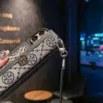 Tory Burch iPhone Wallet case Closure