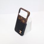 LV Case iPhone 17 Accent Leather right side