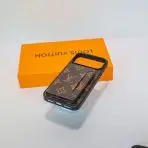 LV Case Wallet iPhone 17 Port Access