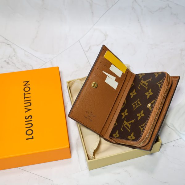 LV Zippy Organizer Wallet