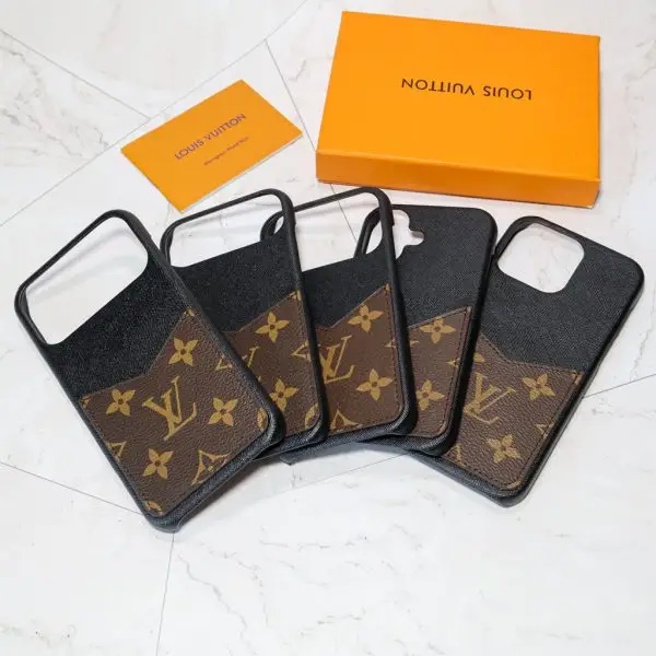 Louis Vuitton Case Card Holder