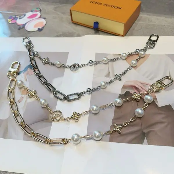 Louis Vuitton bag chain