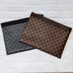 Louis Vuitton Daily pouch