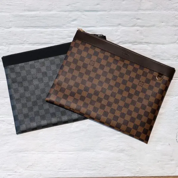 Louis Vuitton Daily pouch
