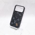 Louis Vuitton iPhone Card Holder Case-Black Monogram
