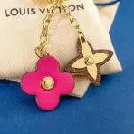 Flowers Ornament LV Keychain