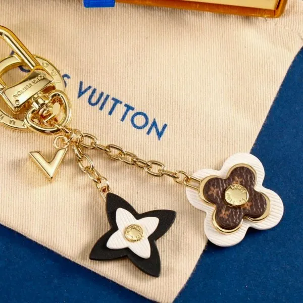 Flowers Ornament LV Keychain