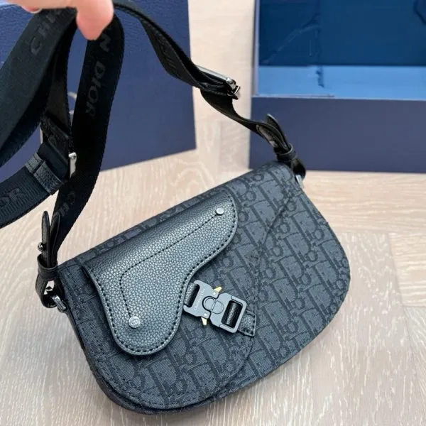 Dior Saddle Bag