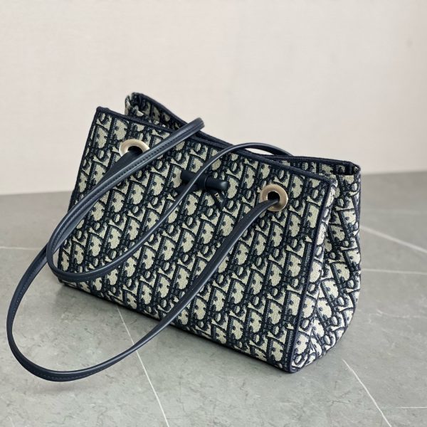 Classic Oblique Jacquard Fabric Handbag