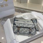 Classic Small Messenger Bag Handbag