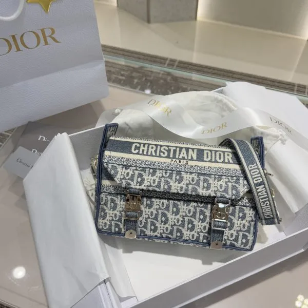 Classic Small Messenger Bag Handbag