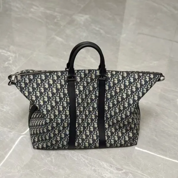 Weekender 40 Monogram Travel Bag